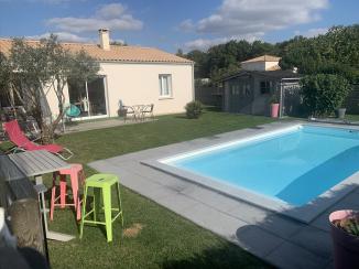 Jolie maison avec piscine - Saujon (17600)