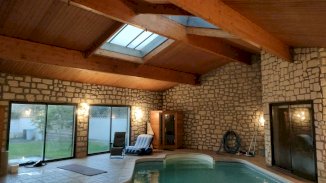 Maison avec piscine interieure - Cours-de-Pile (24520)