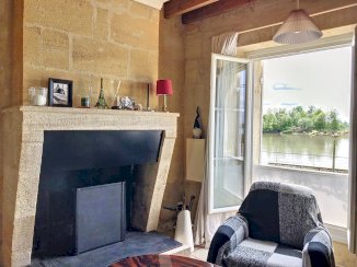 Charmante maison de village dominant la Garonne... - Langoiran (33550)