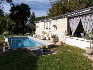Maison de 260 m² + 2 gites - Floirac (17120)