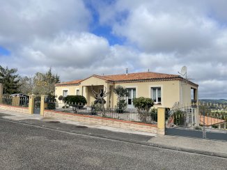 Très belle et grande maison avec une vue magnifique sur Villeneuve/Lot - Pujols (47300)