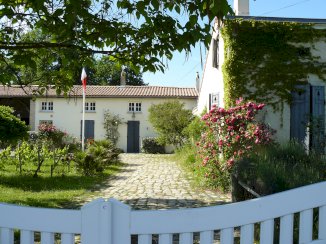 2 maisons "une Longère familiale" plus gîte - Arsac (33460)