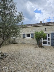 Maison de campagne - Sainte-Sévère (16200)
