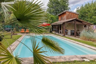 VD MAISON DE VILLAGE ATYPIQUE 185M2 + PISCINE + GARAGE - Guîtres (33230)