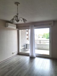 T3 BIEN ENTRETENU A PROXIMITE DU CENTRE VILLE ET COMMERCES + GARAGE + CLIM - Dax (40100)