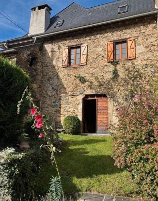 Maison de montagne rénovée dans le village de Lescun 64490 - Lescun (64490)