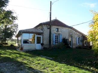 Maison en pierre et ses dépendances avec lac - Saint-Colomb-de-Lauzun (47410)