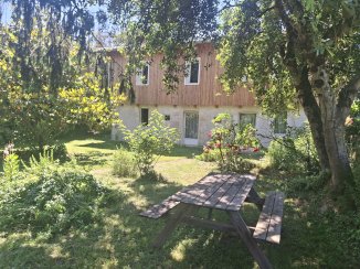 Propriété de charme en bord de Garonne – Calme absolu, sans vis-à-vis, jardin + source + grange à fort potentiel - Fontet (33190)