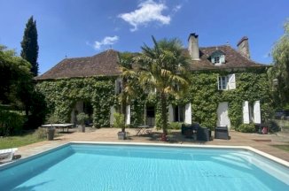 Maison béarnaise piscine étang boxes 5 hectares - Salles-Mongiscard (64300)