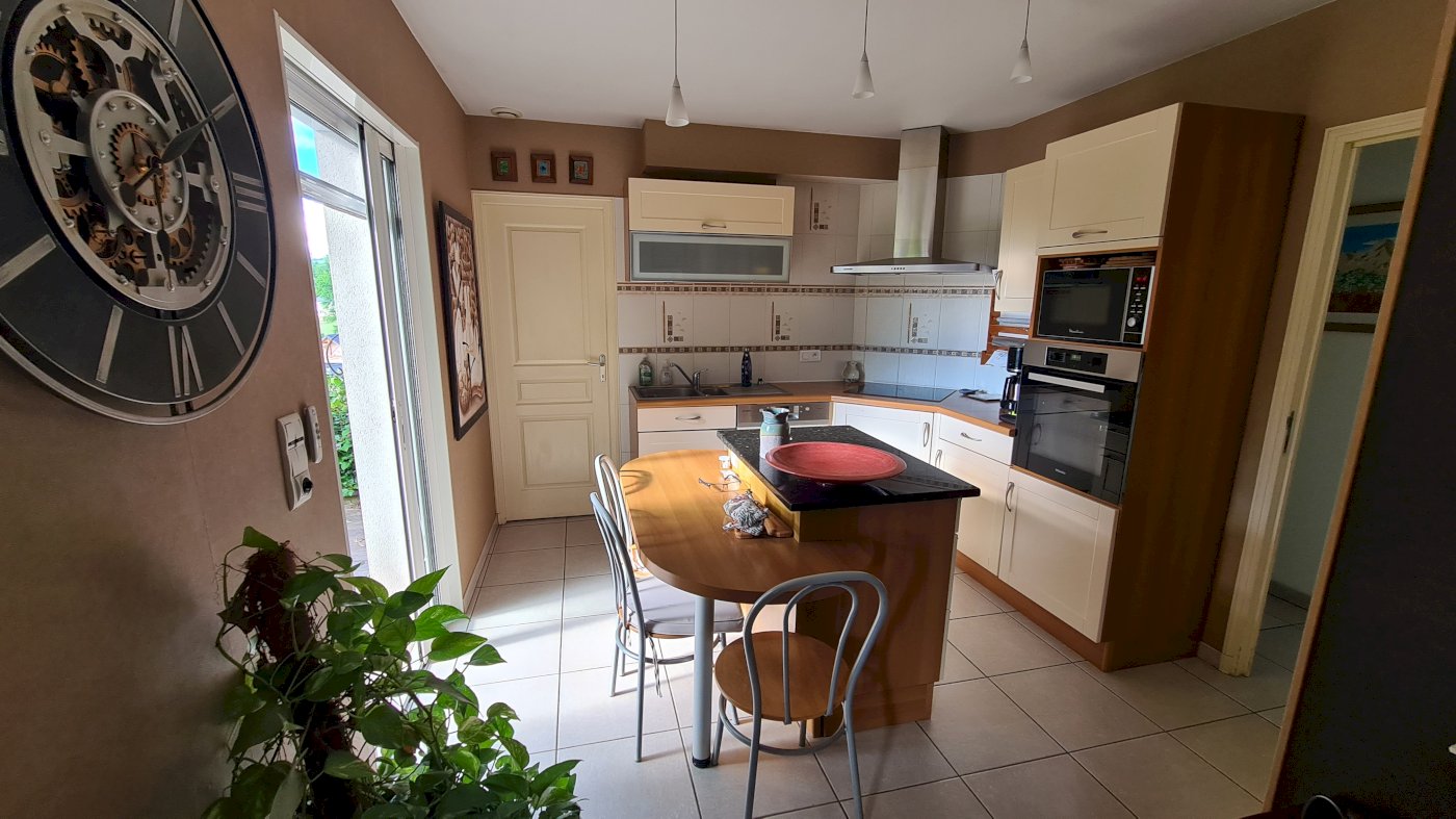 ph10_46053