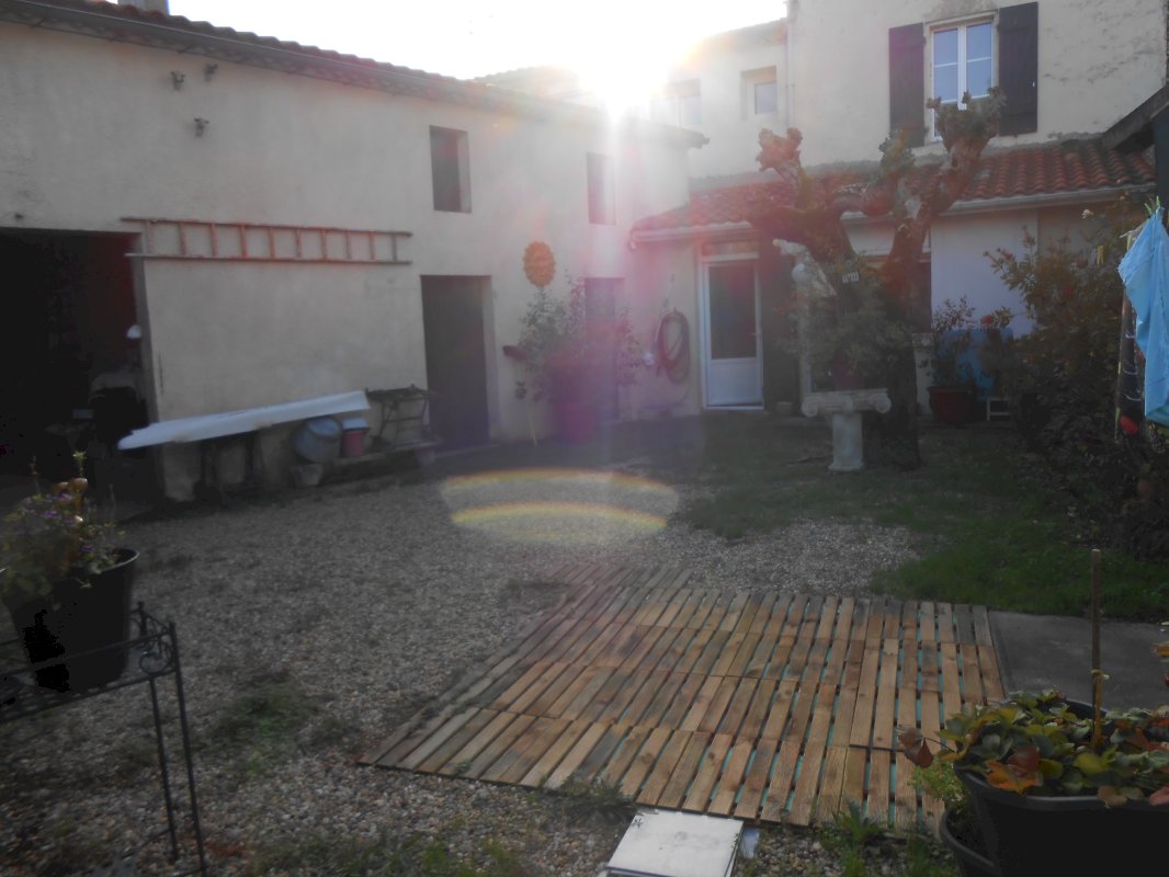 Maison de 174 m² - Photo 11 - Saint-Seurin-de-Cursac