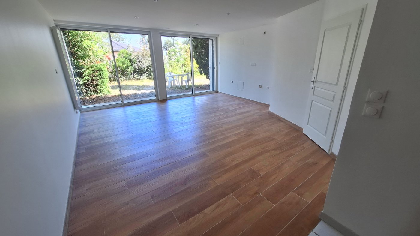 Pompignac, Gironde : maison de 264 m² + annexes, 11 pièces, terrain 1 681 m² - Photo 11 - Pompignac