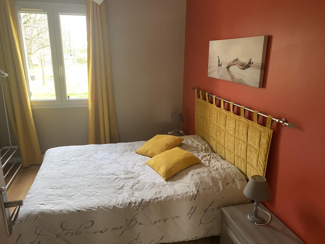 Vend maison plein pied / Aucun travaux à prevoir - Photo 11 - Saint-Astier