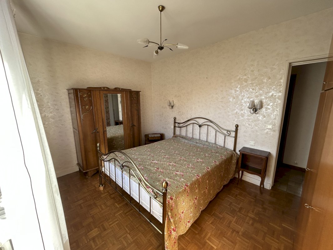 Maison sur terrain de 1700 m² - Photo 11 - Bègles