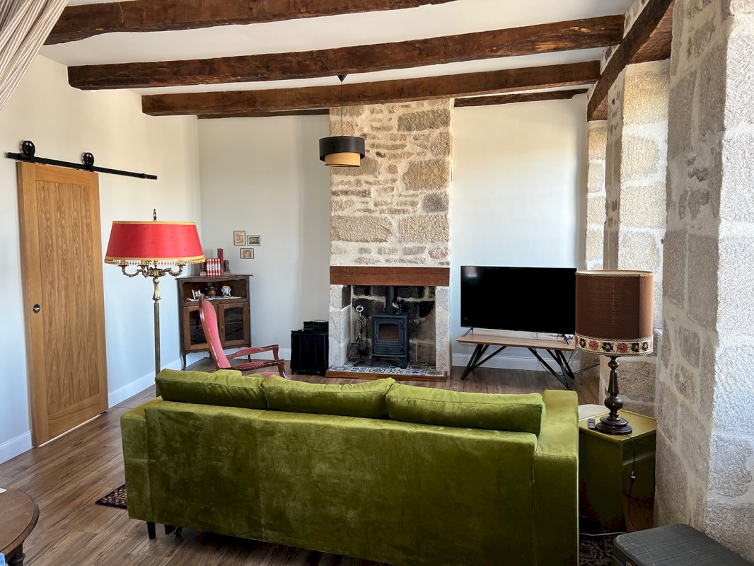 Maison Magnifiquement Rénovée au Cœur de Treignac - Photo 12 - Treignac
