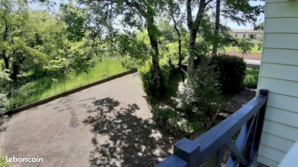 VILLA AVEC PISCINE ET BOIS - Photo 13 - Cancon