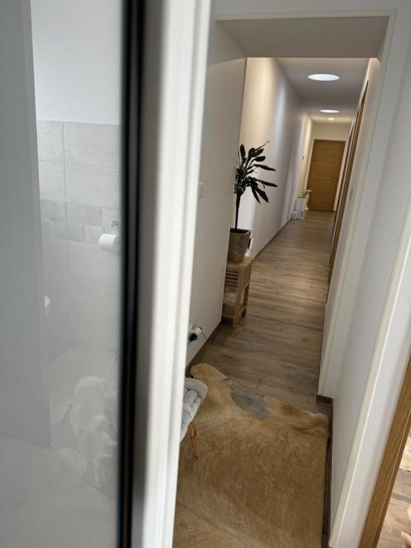 Maison 137m² de plain-pied avec 3 chambres + garage + piscine à Périgny - Photo 15 - Périgny