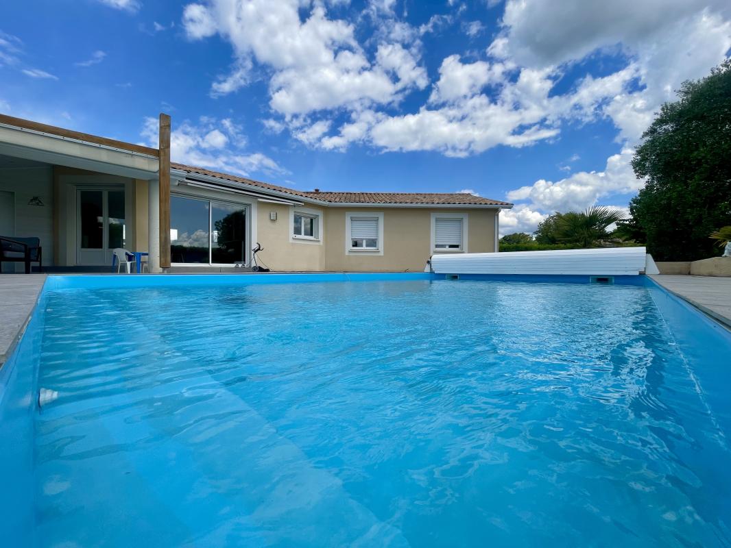 Maison avec piscine / Saint-Genès-de-Blaye - Photo 15 - Saint-Genès-de-Blaye