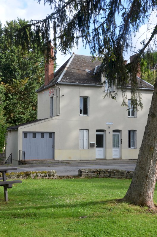 Grande maison traditionnelle rénovée - Photo 15 - Chambon-sur-Voueize