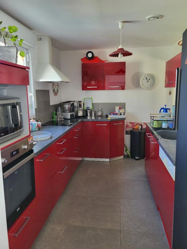 Maison 4 chambres + bureau, piscine et terrain arboré 2400 m², à 15 mn du centre de Saintes - Photo 15 - Thénac