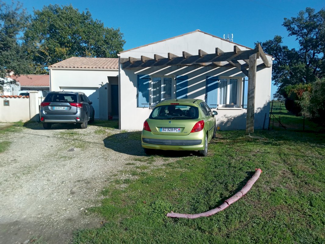 Maison à Varzay - Photo 1 - Varzay