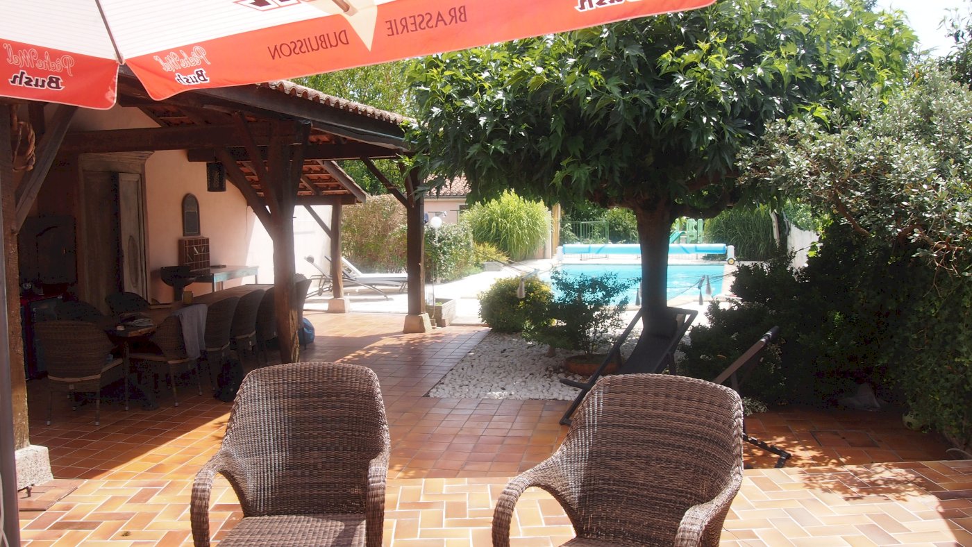 BELLE MAISON DE VILLAGE AVEC PISCINE - Photo 1 - Lafitte-sur-Lot