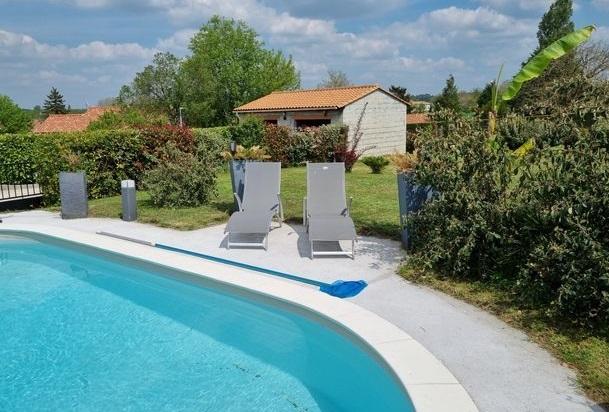 Beau pavillon - Photo 1 - Baignes-Sainte-Radegonde