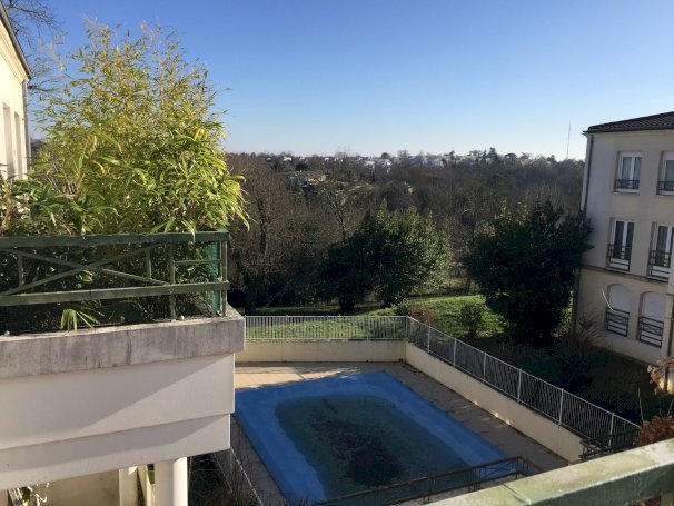 Appartement T3 63m² Haut de cenon - Photo 2 - Cenon