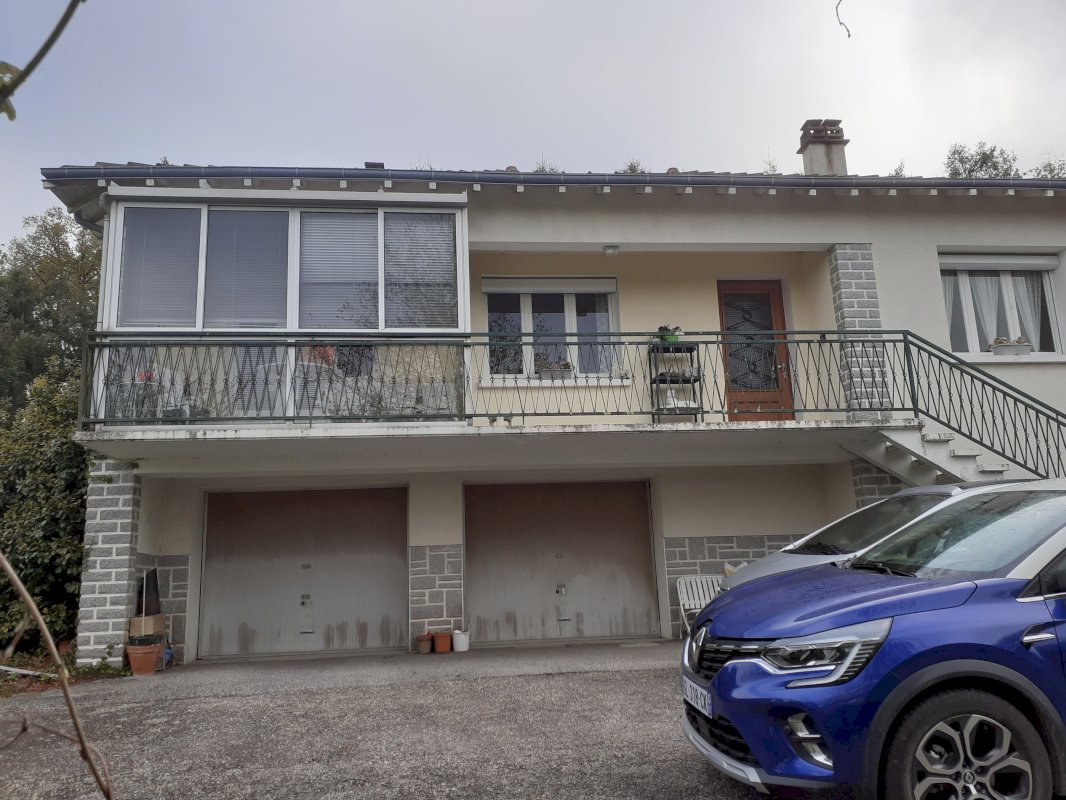 Maison individuelle avec parc - Photo 2 - Roussac