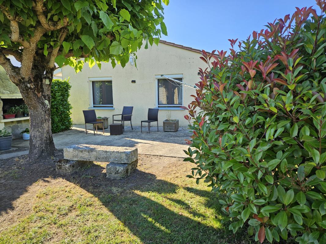 Maison 3 chambres / SH 114 m² / Terrain constructible 1262 m² - Photo 2 - Ambarès-et-Lagrave