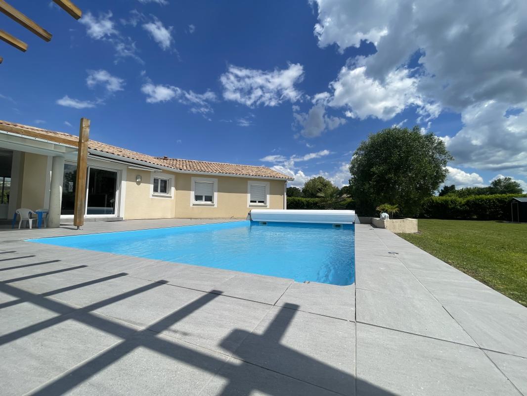 Maison avec piscine / Saint-Genès-de-Blaye - Photo 2 - Saint-Genès-de-Blaye