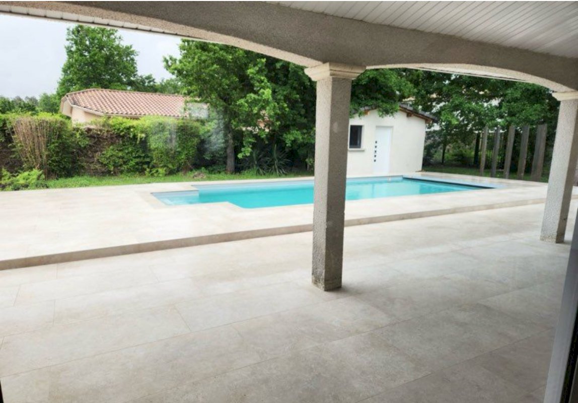 Maison 170 m² + 42 m² de garage - Saint Jean d'Illac - Photo 2 - Saint-Jean-d'Illac