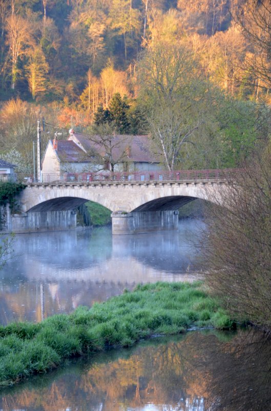 Grande maison traditionnelle rénovée - Photo 2 - Chambon-sur-Voueize
