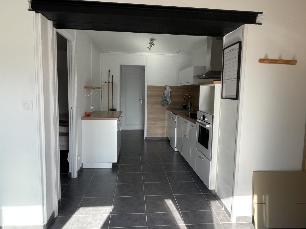 Maison de 46.7 m² au calme sur l'île d'Oléron, avec garage de 15 m² - Photo 2 - Saint-Georges-d'Oléron