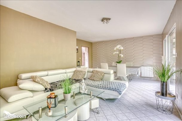 VILLA AVEC PISCINE ET BOIS - Photo 3 - Cancon