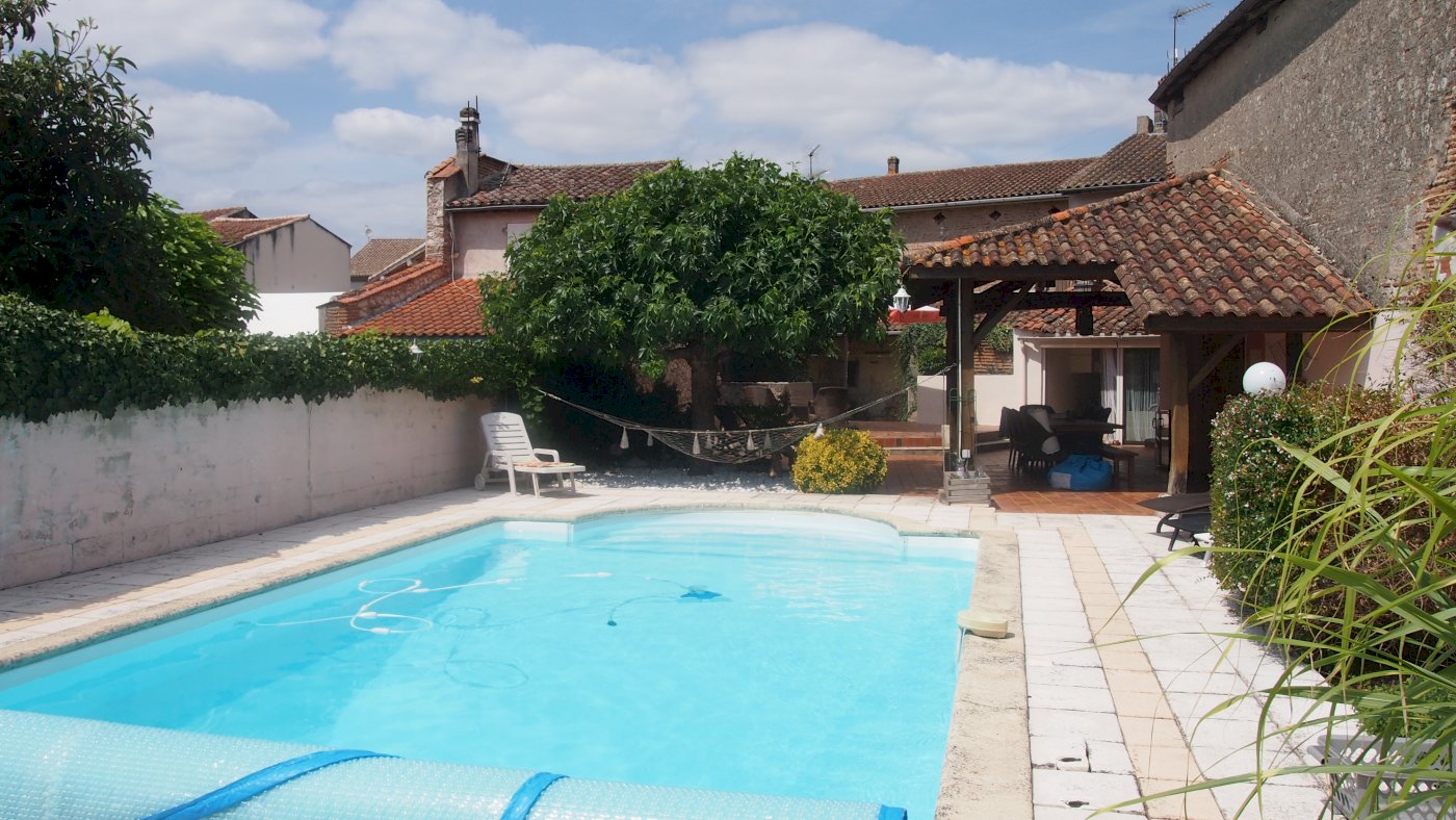 BELLE MAISON DE VILLAGE AVEC PISCINE - Photo 3 - Lafitte-sur-Lot
