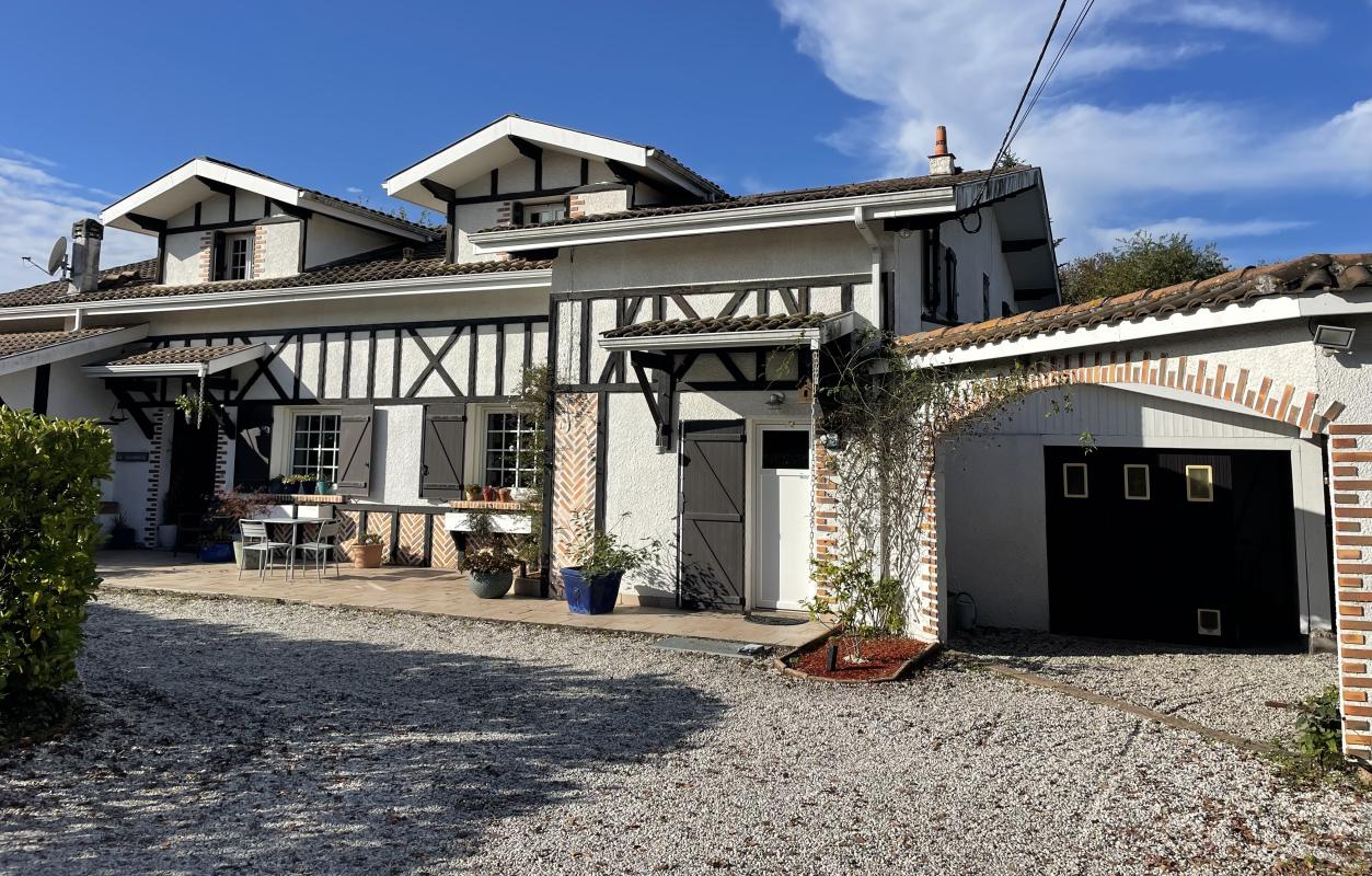 Bassin d'Arcachon-Maison pleine de charme - Photo 3 - Biganos