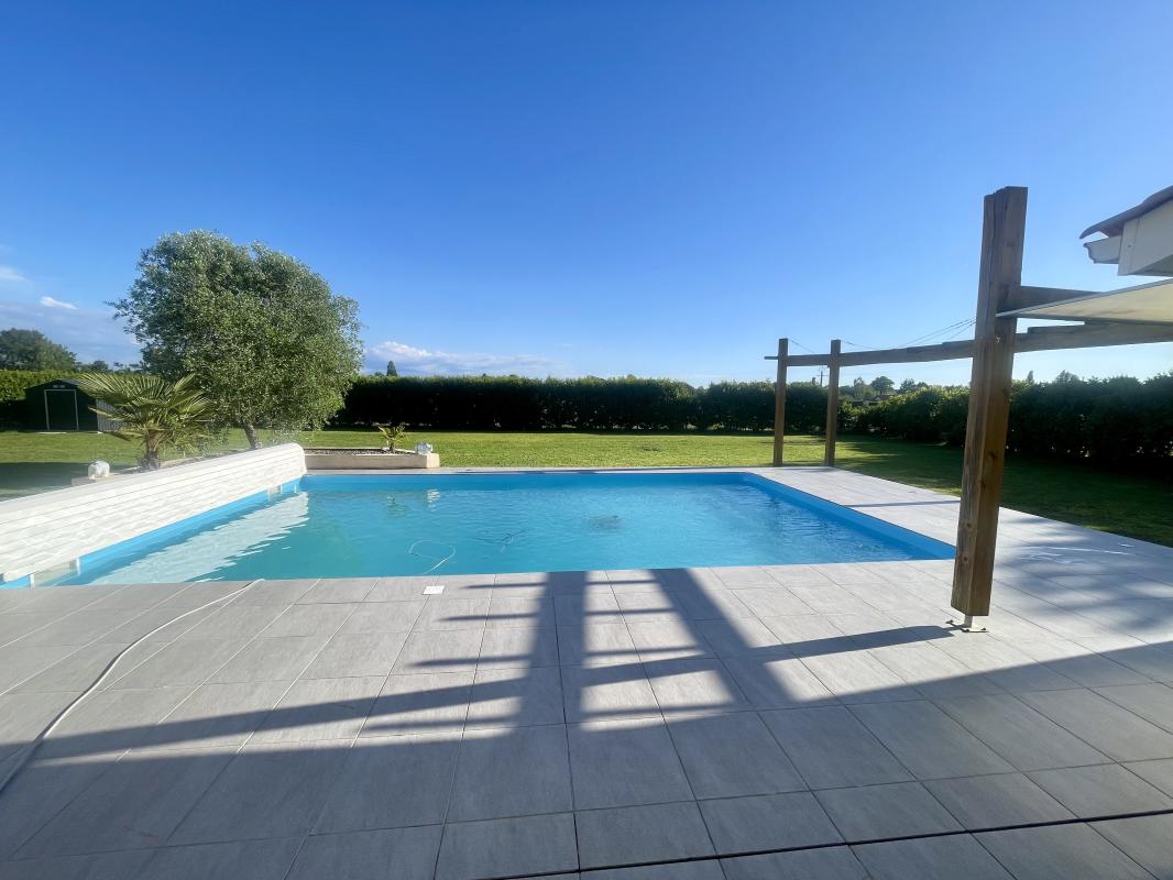 Maison avec piscine / Saint-Genès-de-Blaye - Photo 3 - Saint-Genès-de-Blaye
