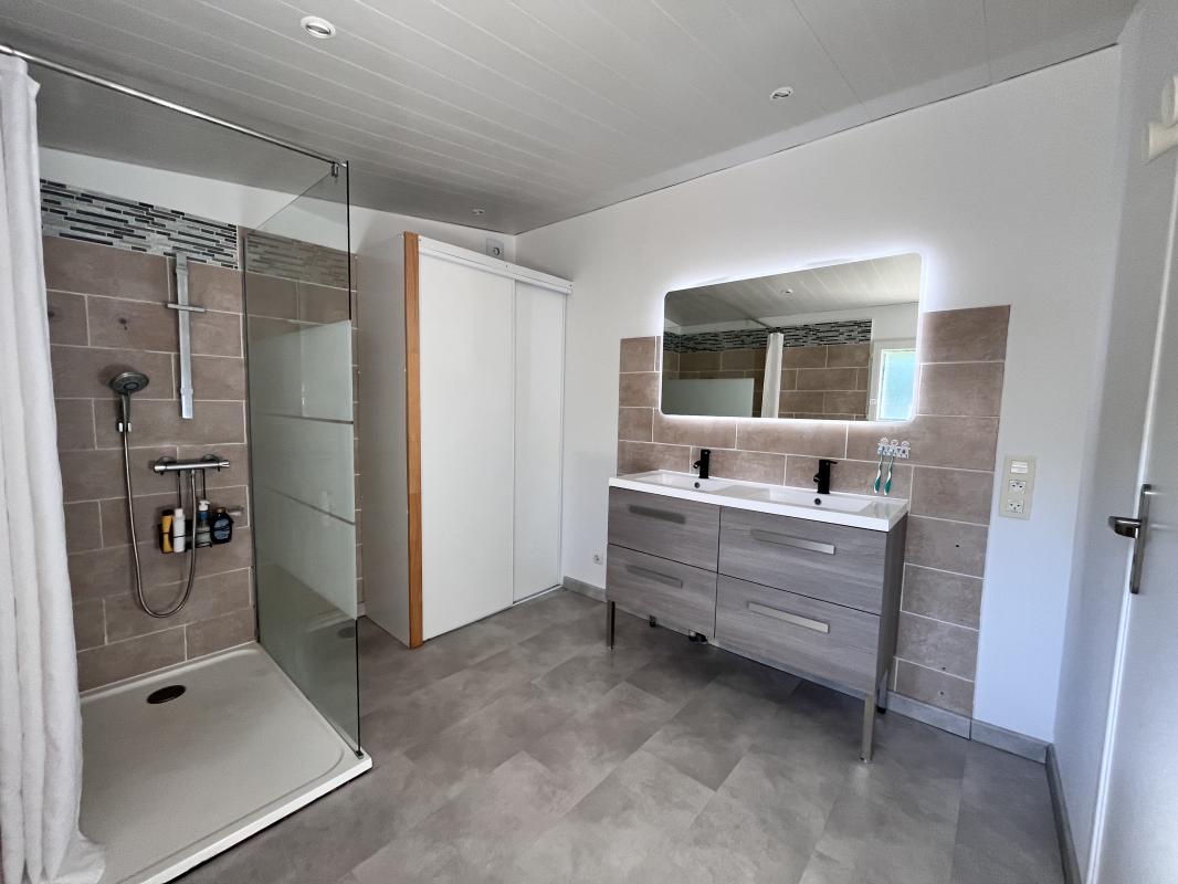 Maison 132 m² / 3 chambres + salle de jeux - Photo 3 - Mios