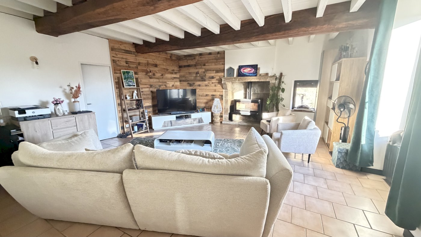 Maison familial rénové - Photo 3 - Courlay