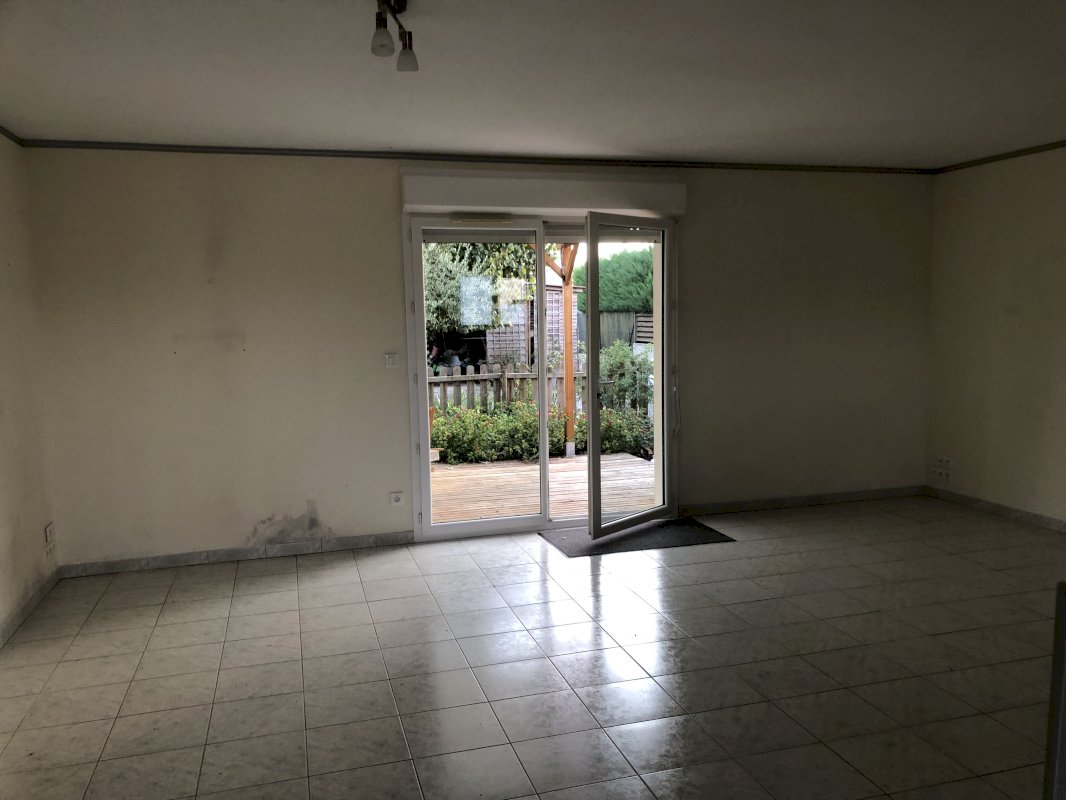 Maison de 87 m² à Saint-Georges-du-Bois - Photo 3 - Saint-Georges-du-Bois