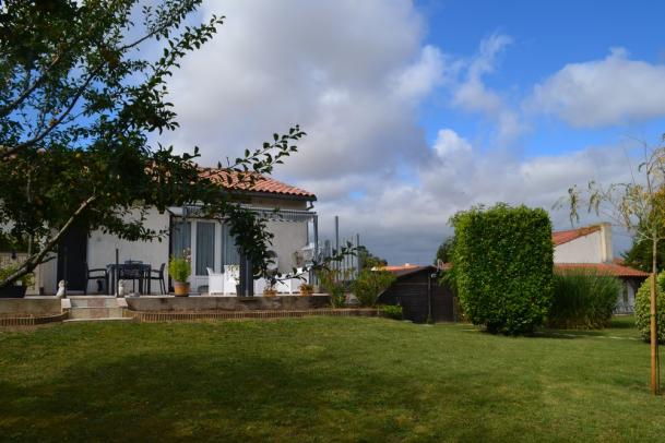 Maison de 175 m² - Photo 4 - Chambon