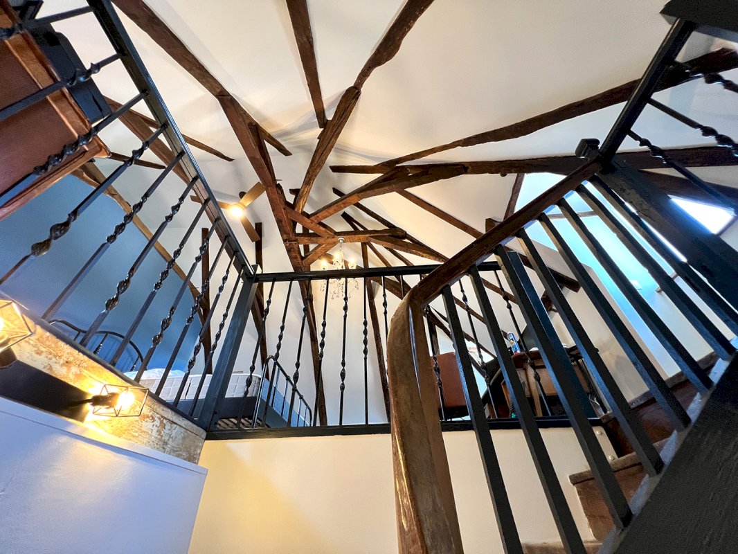 Maison Magnifiquement Rénovée au Cœur de Treignac - Photo 4 - Treignac