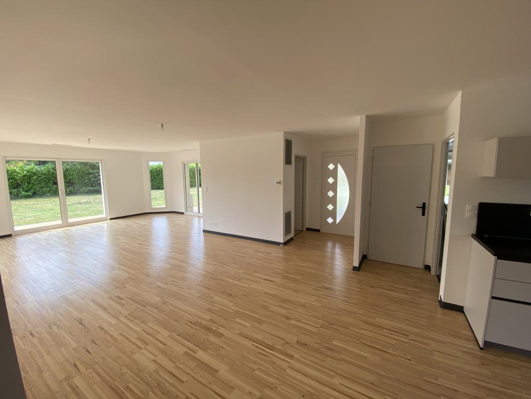 Maison rénovée - Photo 4 - Le Fleix
