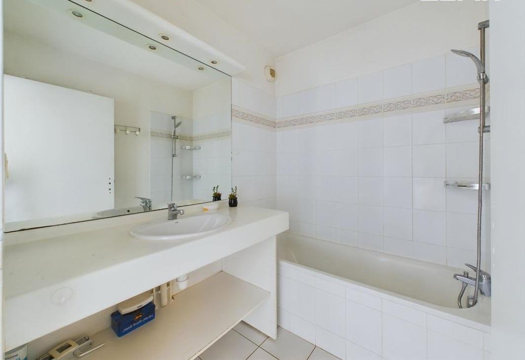 Appartement de 53 m² - Photo 5 - Biganos