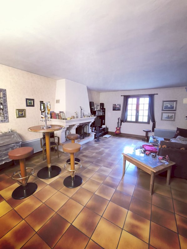 À vendre agréable maison de campagne sur sous-sol - Photo 5 - Vouthon
