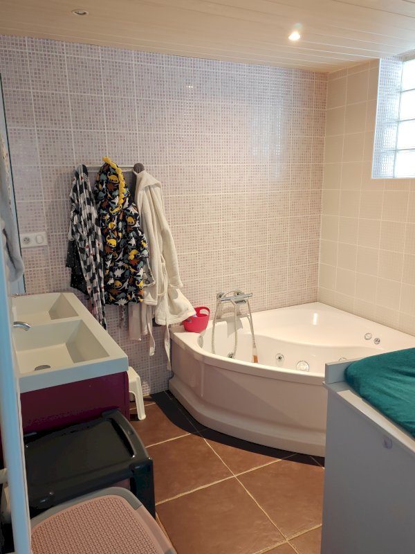 Maison 4 chambres - Photo 5 - Charroux