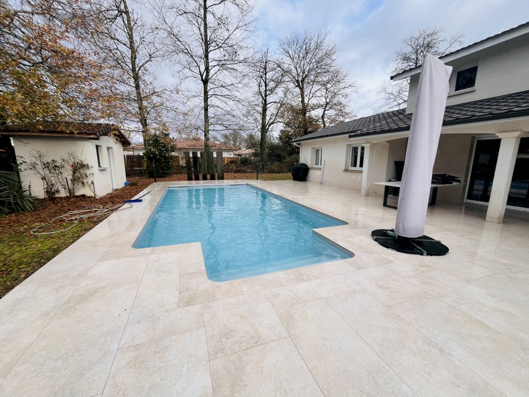 Maison 170 m² + 42 m² de garage - Saint Jean d'Illac - Photo 5 - Saint-Jean-d'Illac