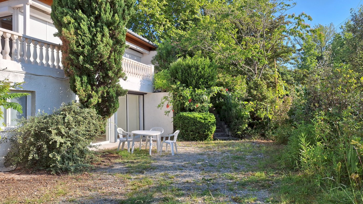 Pompignac, Gironde : maison de 264 m² + annexes, 11 pièces, terrain 1 681 m² - Photo 5 - Pompignac