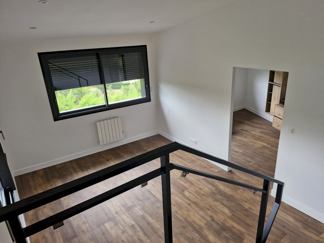 Maison 5 pièces 130 m² - Photo 5 - Douzillac